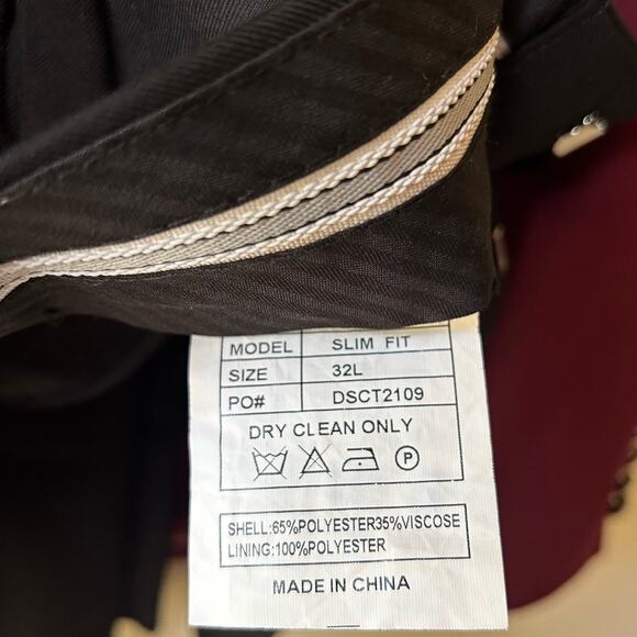 GUC Bellio Slim Fit Burgundy/Black 1-button Tuxedo Jacket (38L) & Pants (32L) - Picture 12 of 12